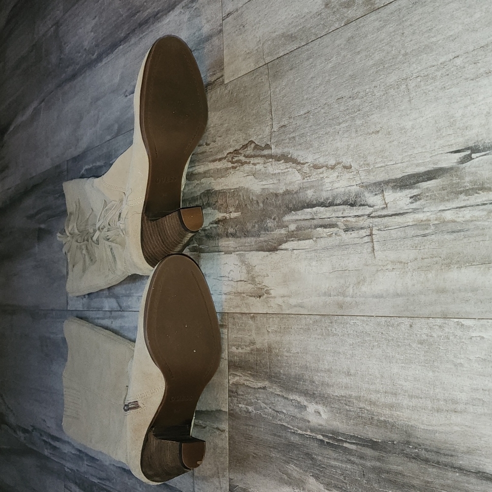 Guess Boots - Picture 3 of 11